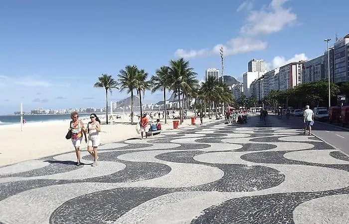 Apt Reformado Copacabana Lateral Praia 815 Rio de Janeiro